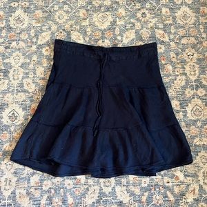 Perfect for teachers 🍎 VGUC Caslon size M tiered navy skirt